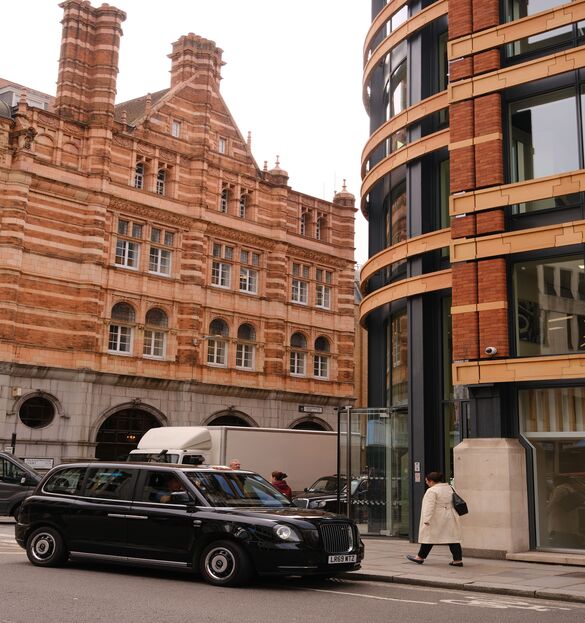 Z & A Cars Tour Worcester Taxi Service